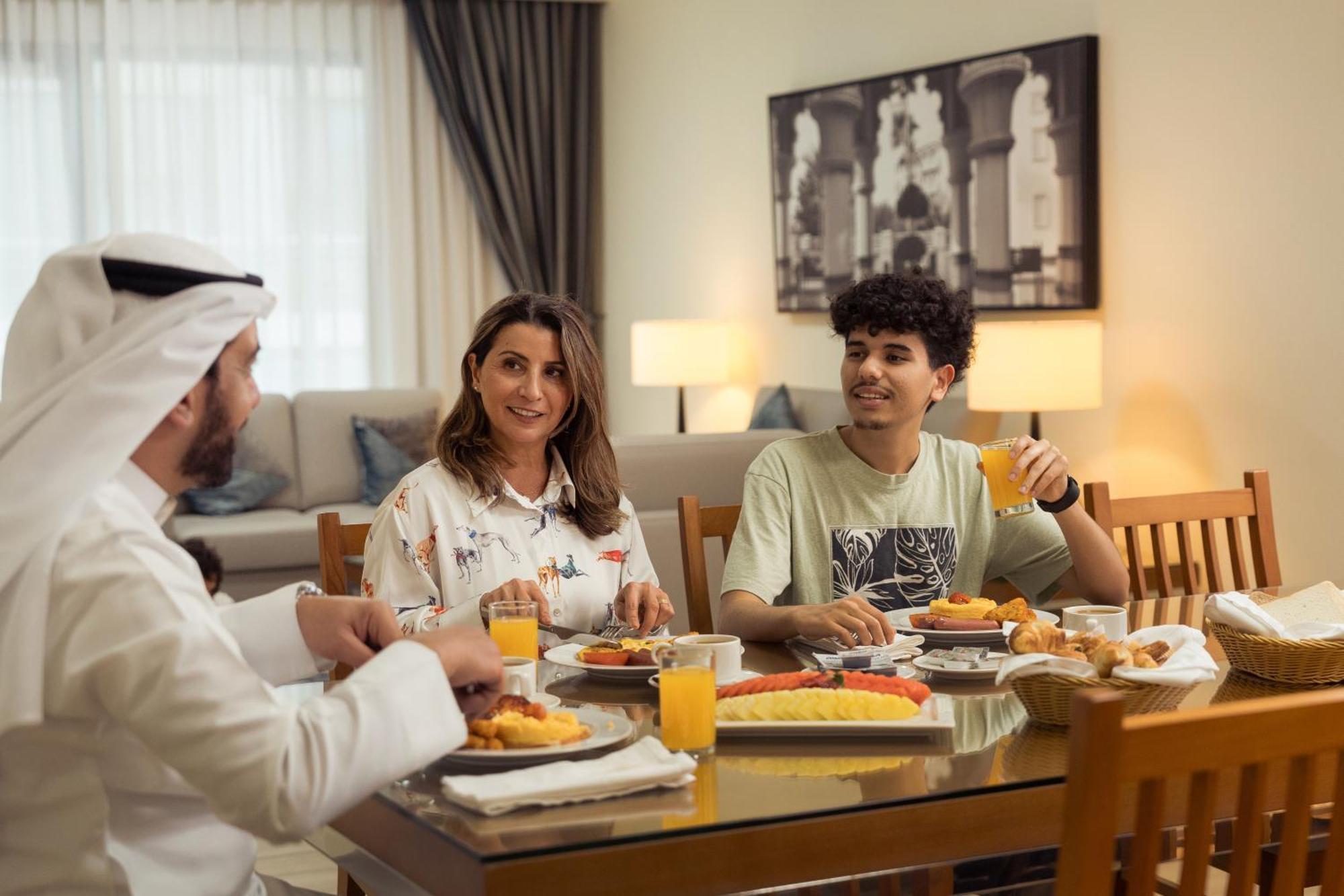 Golden Sands Suites Dubaj Kültér fotó